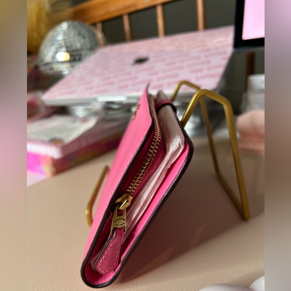 RARE COACH Smooth Leather Skinny Slim Continental Bi-fold Wallet in Petunia 🌸😍 - Picture 5 of 11